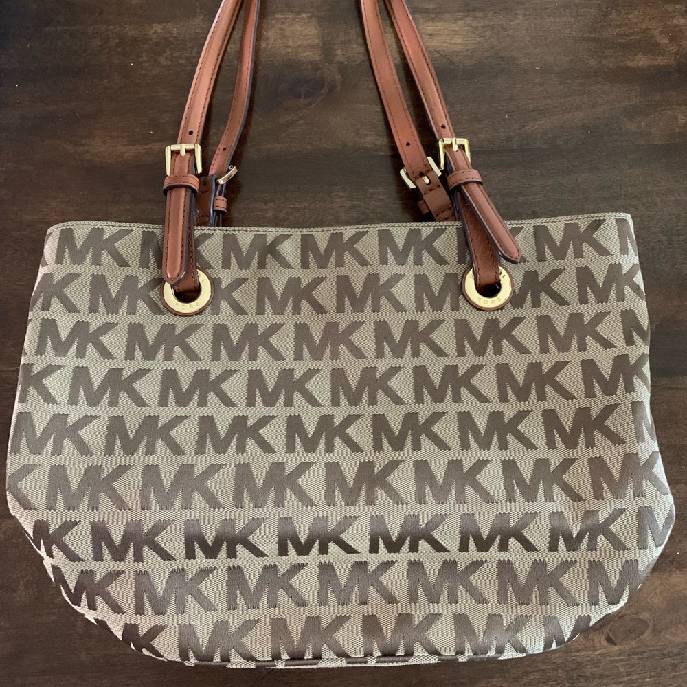 Michael Kors canvas bag - like new